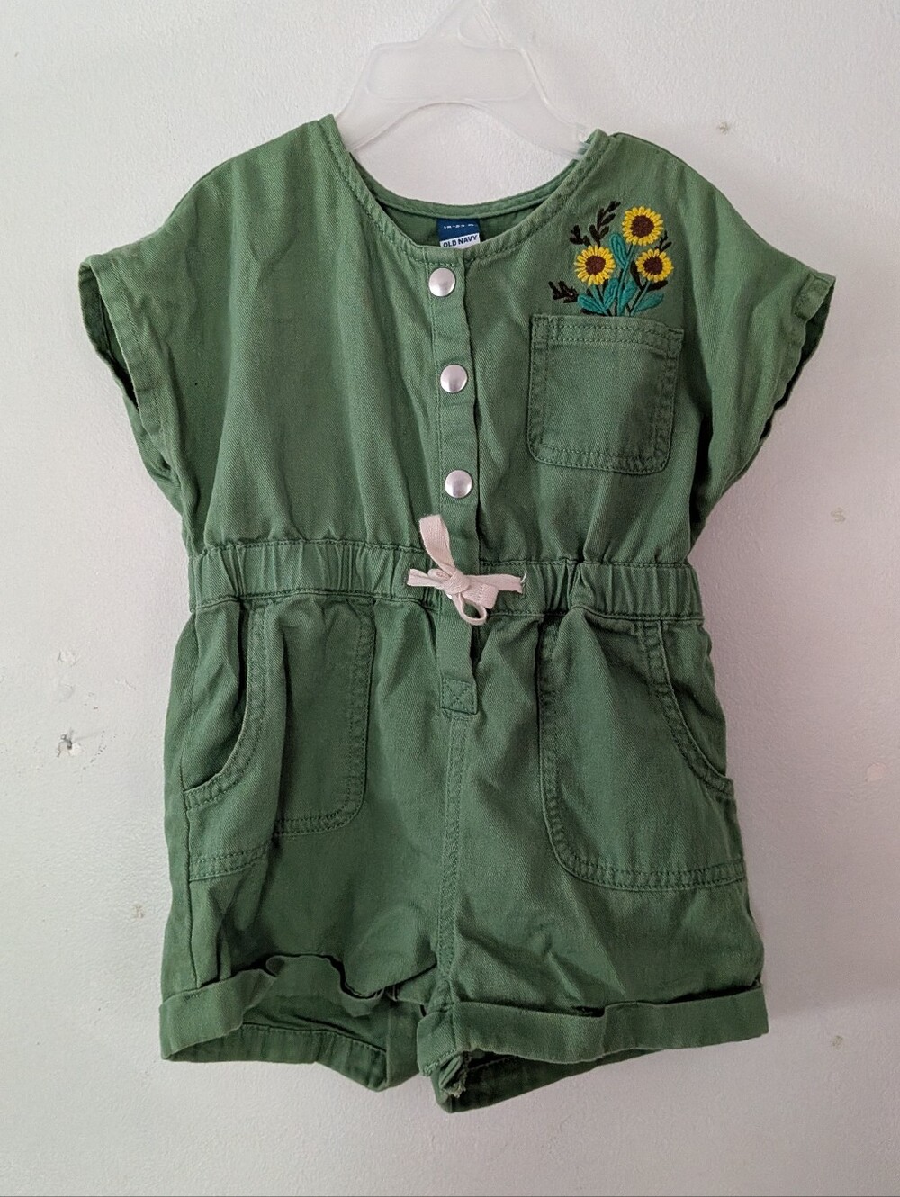 Short-Sleeve Green Utility Pocket Romper with Sunflower Embroidery 18-24M